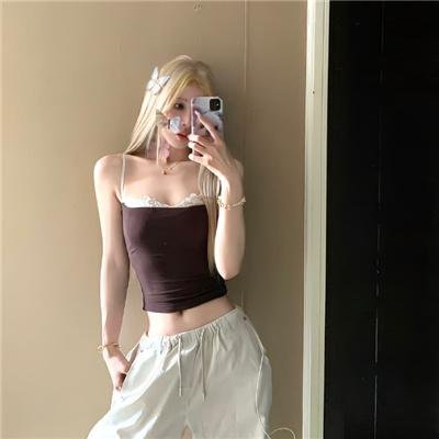 村里来了个作精大小姐